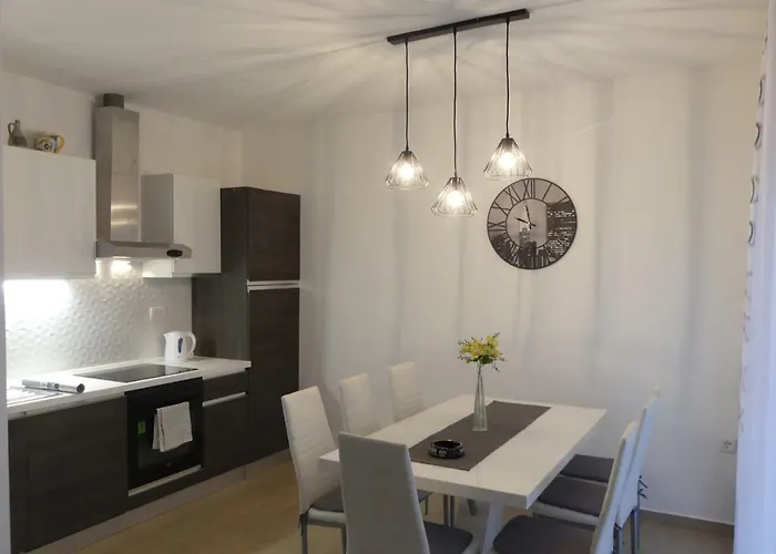 New, Cozy&sea View Apartment