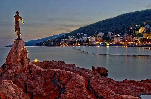 New, Cozy&sea View *